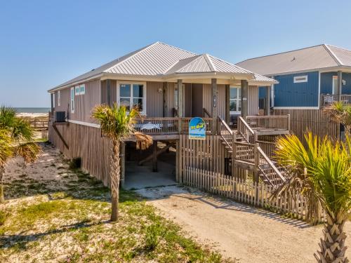 Di Nest in Dauphin Island, United States