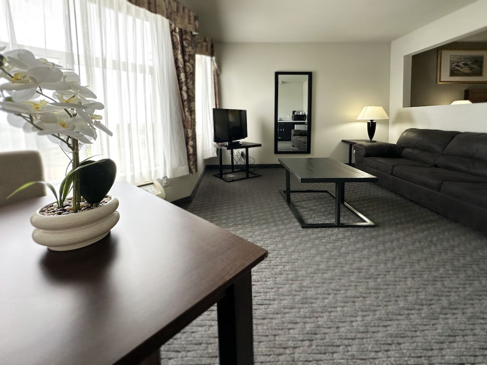 BayVue Hotel Resort and Suites - photo 9