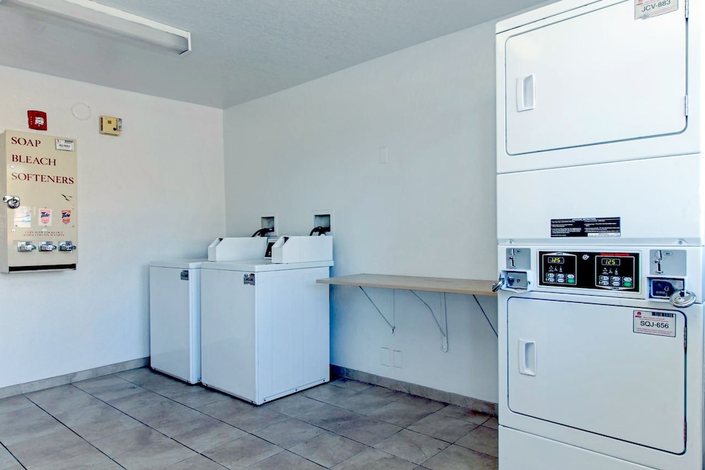 Phoenix Inn - photo 10