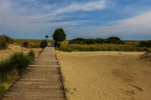 Opal House — 4-Star Luxury Hotel in Isle Of Palms, United States