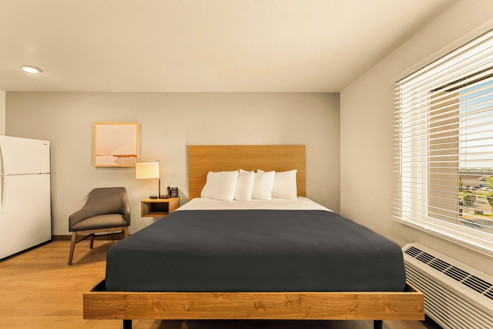 LivAway Suites SLC West Jordan - photo 6