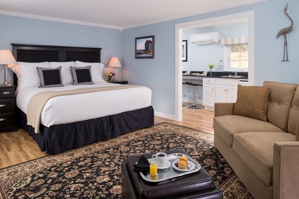 Maine Stay Inn & Cottages - photo 11