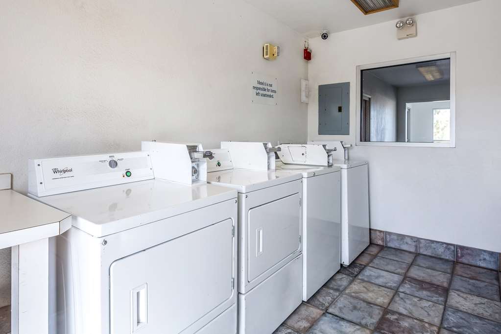 Motel 6 Needles CA - photo 30