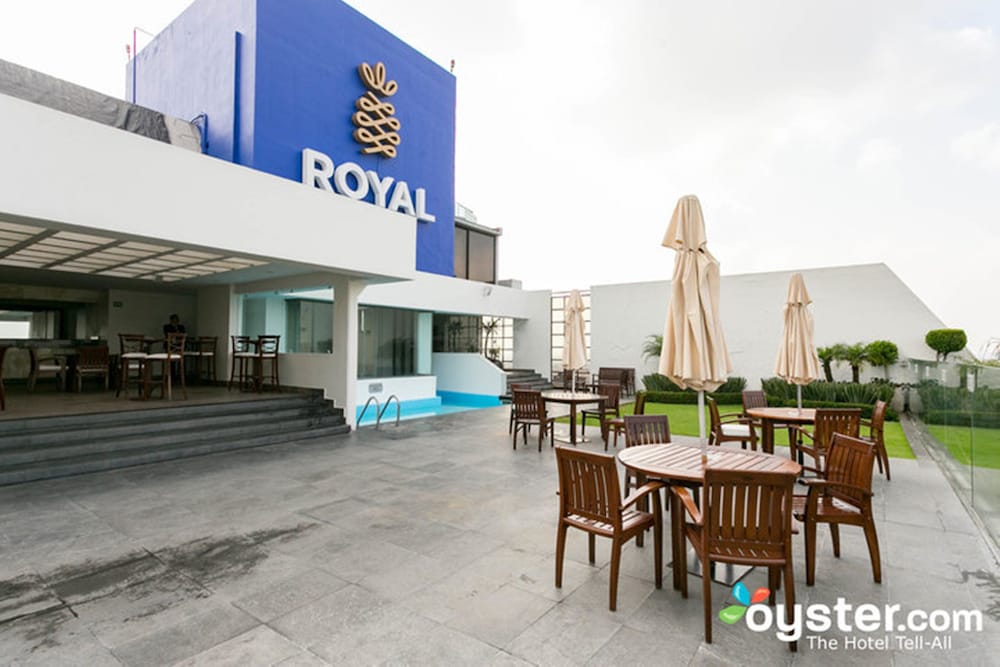 Rooftop pool