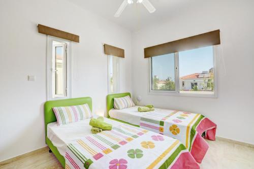 Villa Mario 2min walk from Kapparis Beach