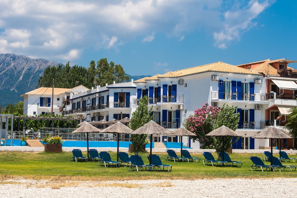 Surf Hotel — Vasiliki