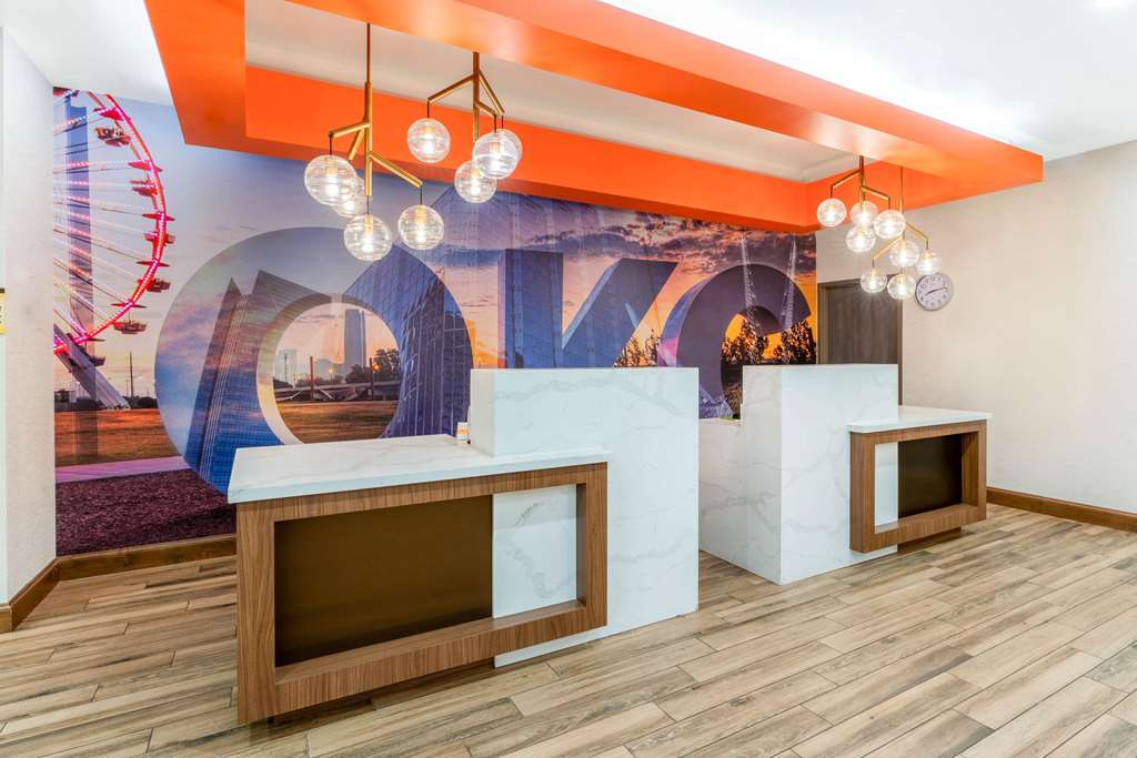 La Quinta Inn & Suites by Wyndham Oklahoma City Airport - photo 6