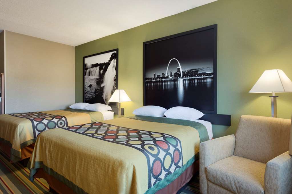 Super 8 by Wyndham Lees Summit - photo 10