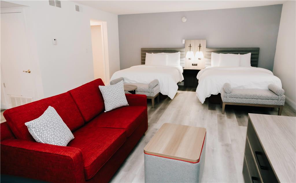 Hawthorn Suites by Wyndham Tinton Falls - photo 34