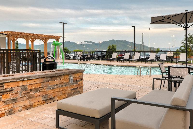 Staybridge Suites Pigeon Forge Smoky Mtns by IHG - photo 99