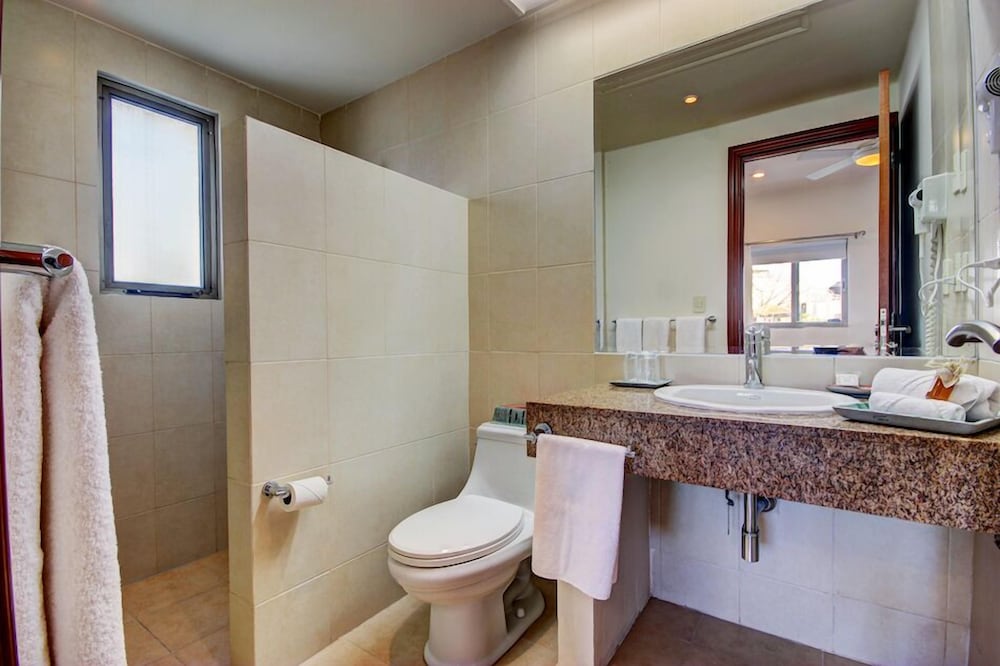 Riviera Maya Suites