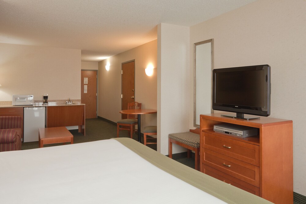 Holiday Inn Express & Suites Montpelier by IHG - photo 14