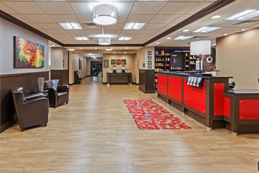 Hampton Inn & Suites Claremore - photo 6