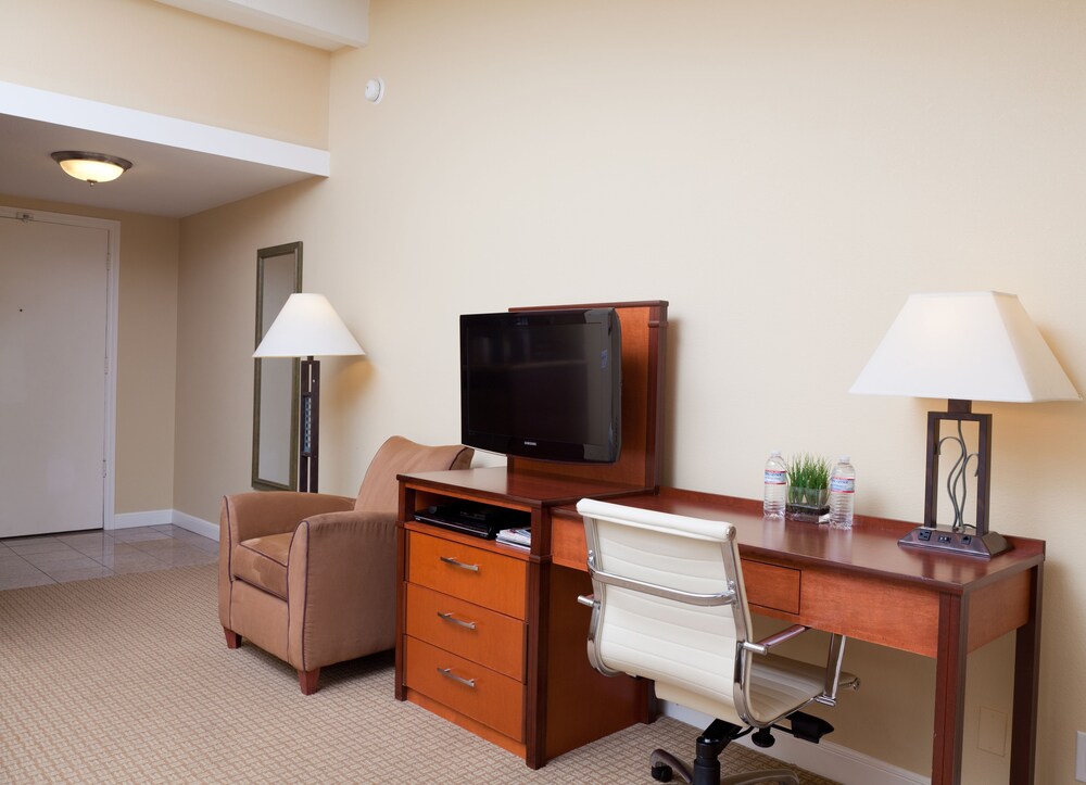The Cottages Hotel - photo 15
