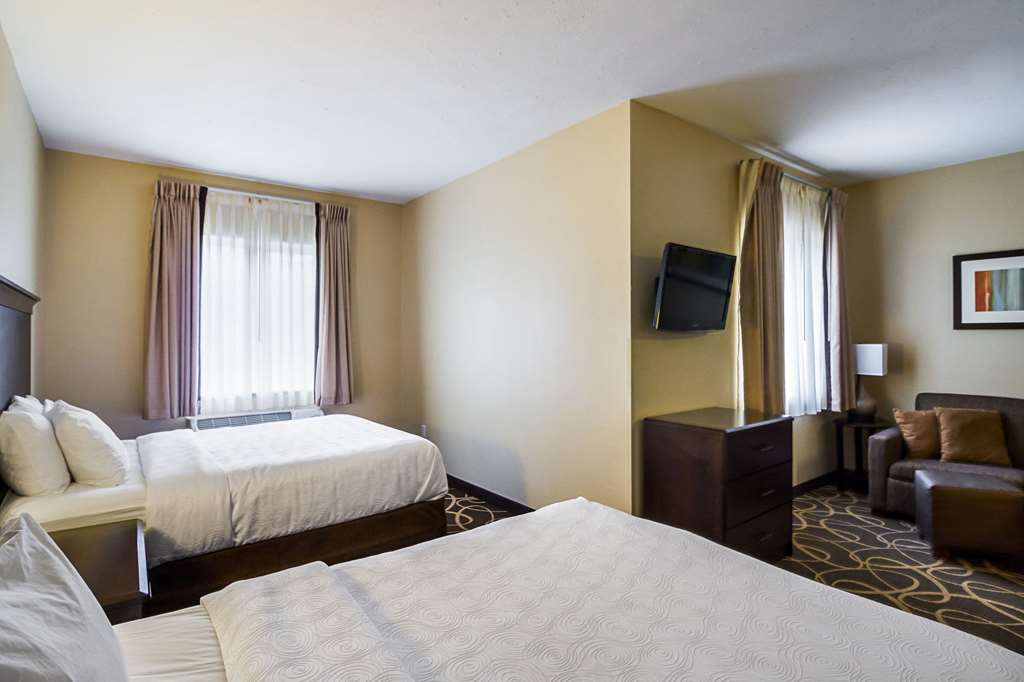 MainStay Suites Fargo I 94 Medical Center - photo 27