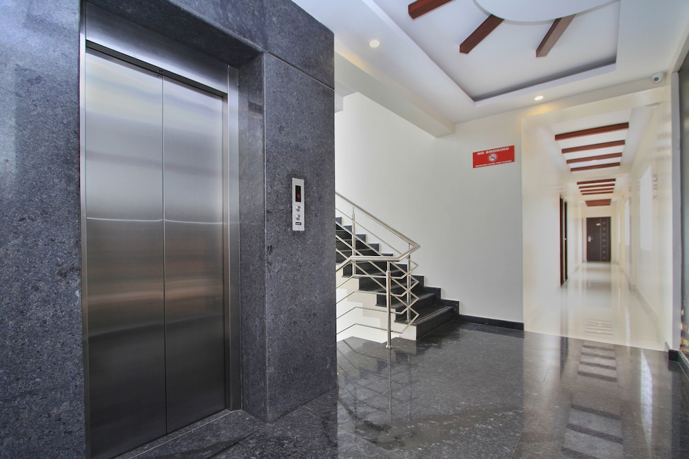 Oyo 10324 Hotel Prince Inn — Yelahanka