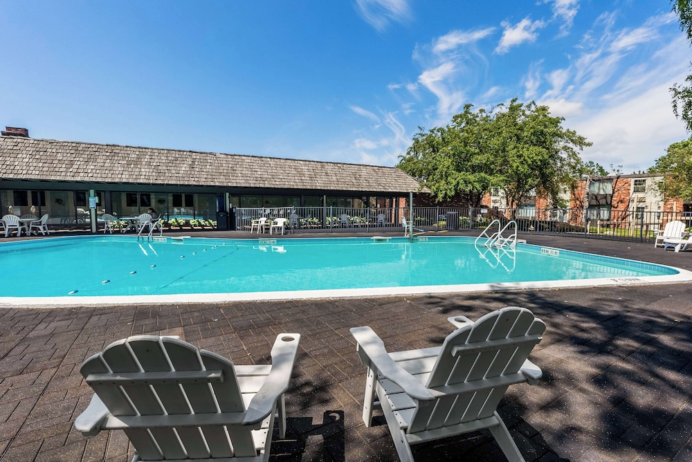 Fireside Inn & Suites Portland - photo 86