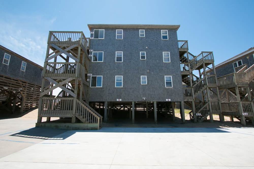 Outer Banks Motel - photo 189