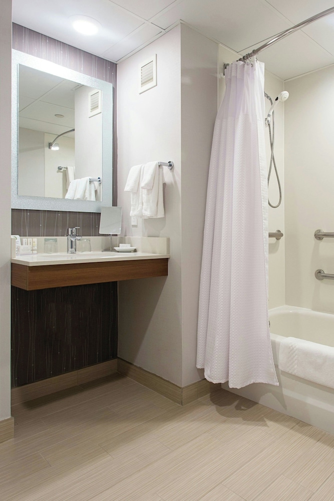 Courtyard Marriott Binghamton - photo 15