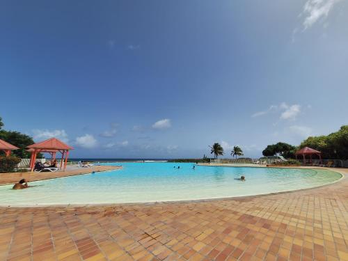 Appartement Emeraude Caraïbes Anse des Rochers — 4-Star Luxury Hotel in Saint-Francois, Guadeloupe