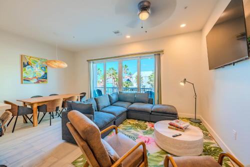 Indigo Sea Escape — 4-Star Luxury Hotel in South Padre Island, United States