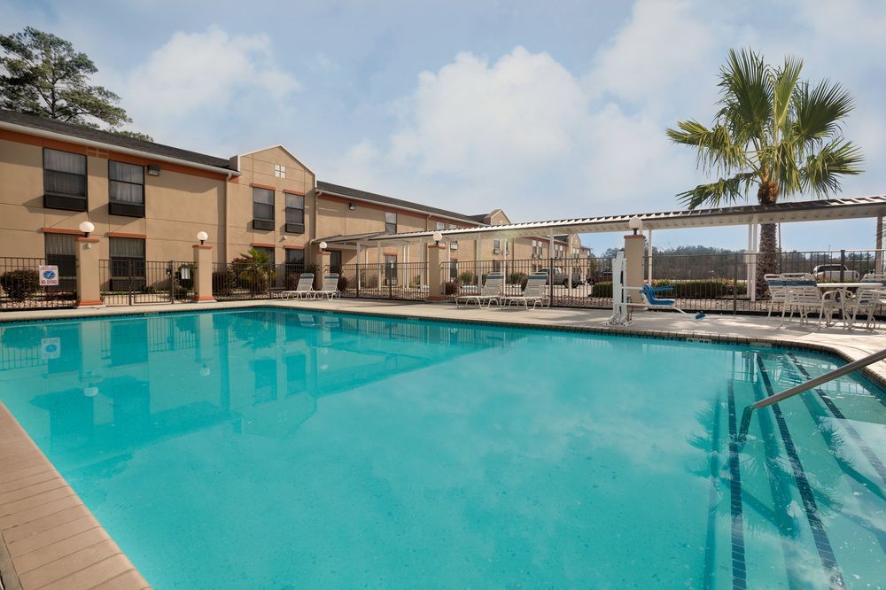 Hotel Kinder Express Near Coushatta Resort - photo 2