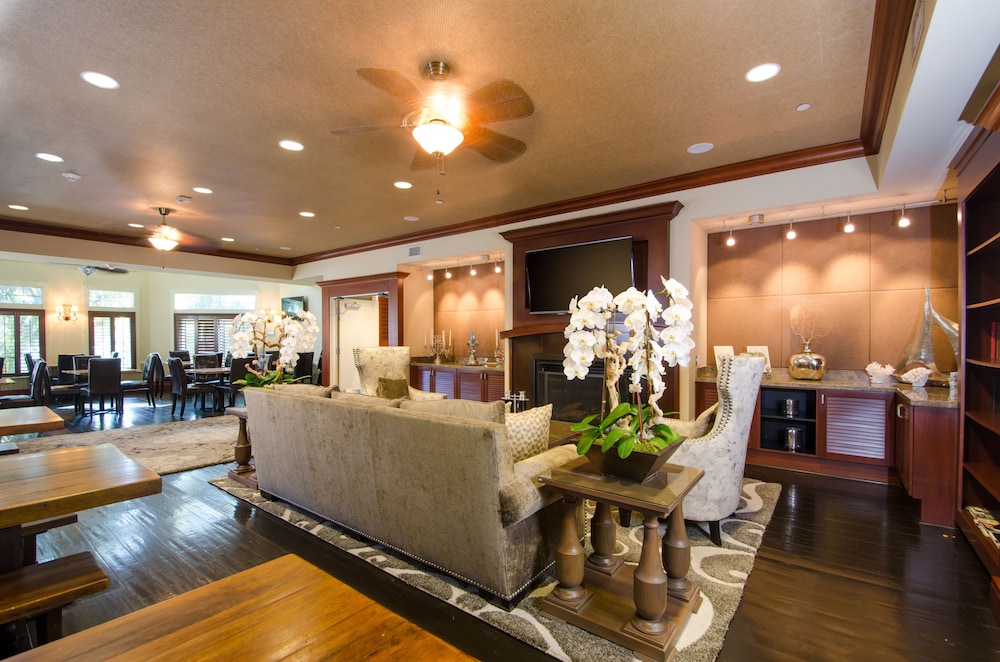 West Inn & Suites - photo 29