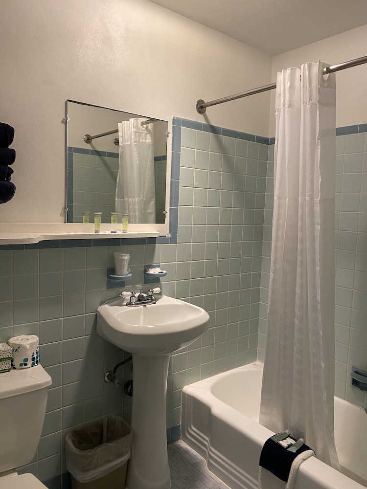 Saratoga Resort - photo 30