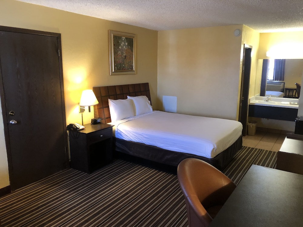 Nendels Inn & Suites - photo 11