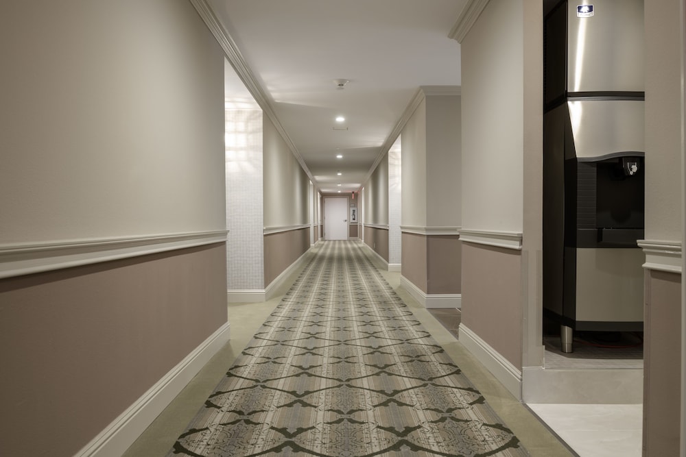 Woodcrest Hotel Cupertino - photo 24