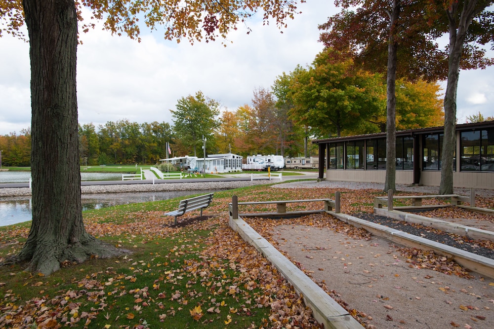 Sun Retreats Geneva on the Lake - photo 20