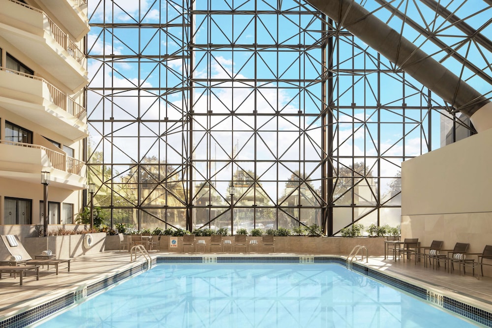 DoubleTree by Hilton Hotel Newark Airport - photo 41