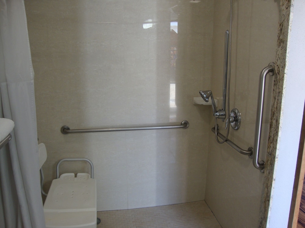 Oasis Inn Sacramento Elk Grove - photo 12
