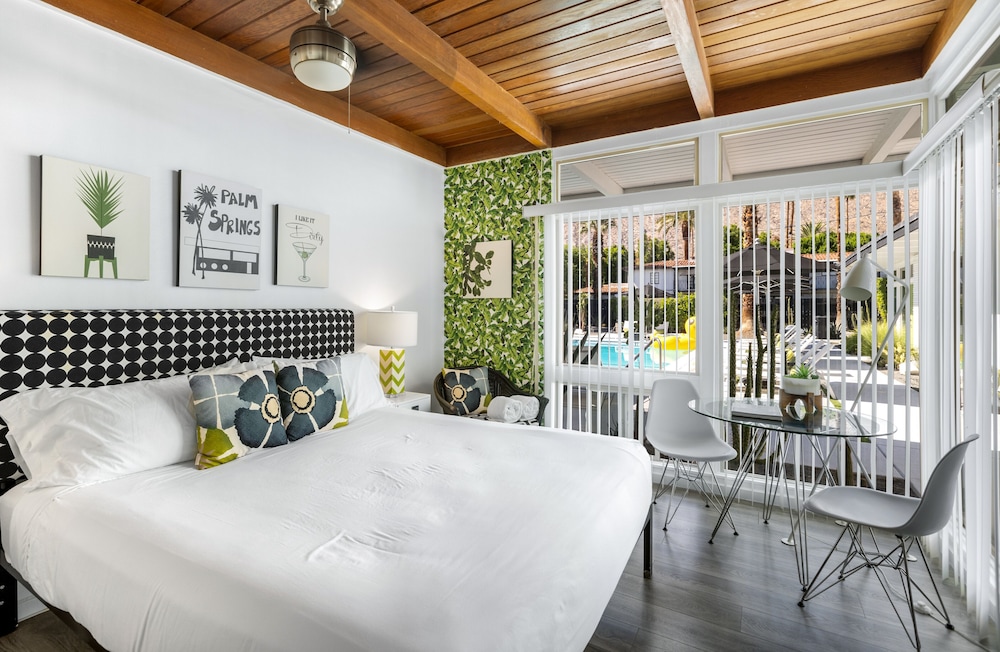 The Three Fifty Hotel - photo 7