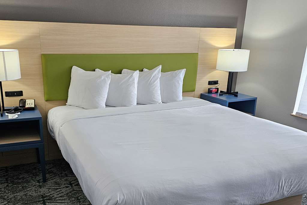Country Inn & Suites by Radisson Savannah I 95 North GA - photo 12