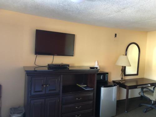 Dogwood Park Inn - photo 4