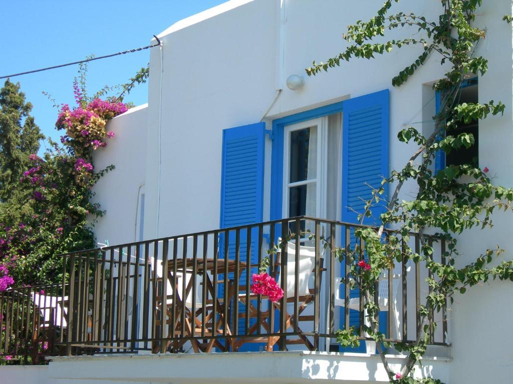 Bizas Rooms & Studios - last minute hotel in Paros
