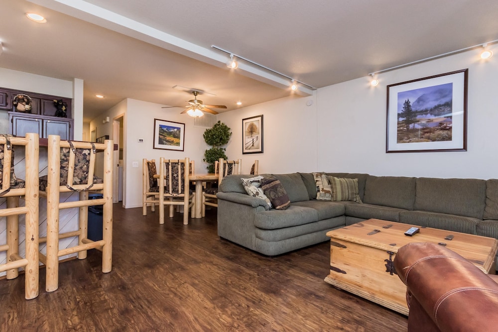 Snowcreek 613 Phase IV - photo 8