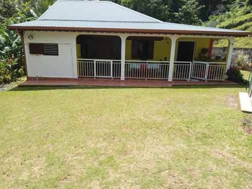 Bel Ti Case Dans la Verdure Hauteurs de Deshaies in Unknown City, Guadeloupe