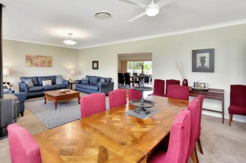 Silver Springs 6br Luxury Homestead — Branxton