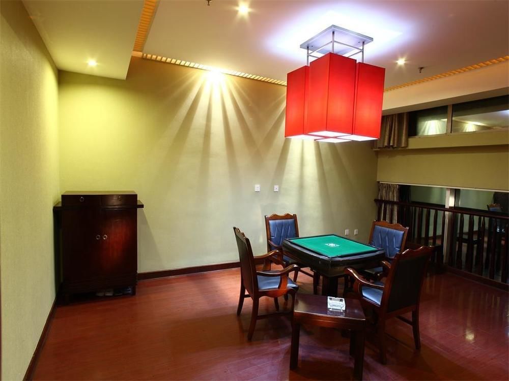 Mirror Lake Hotel in Shaoxing, People's Republic of China