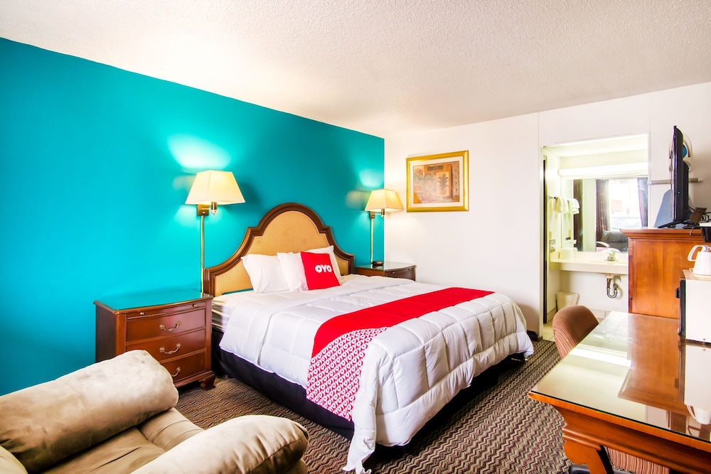 OYO Hotel Hutchinson West 4th Ave - photo 9