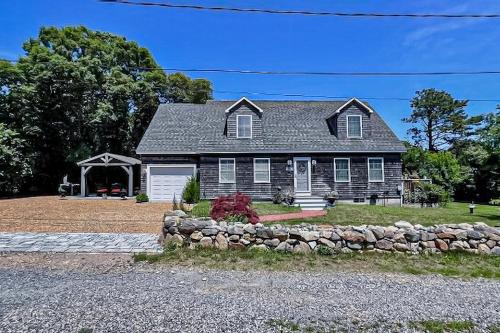Bird Street Breeze in Oak Bluffs, United States