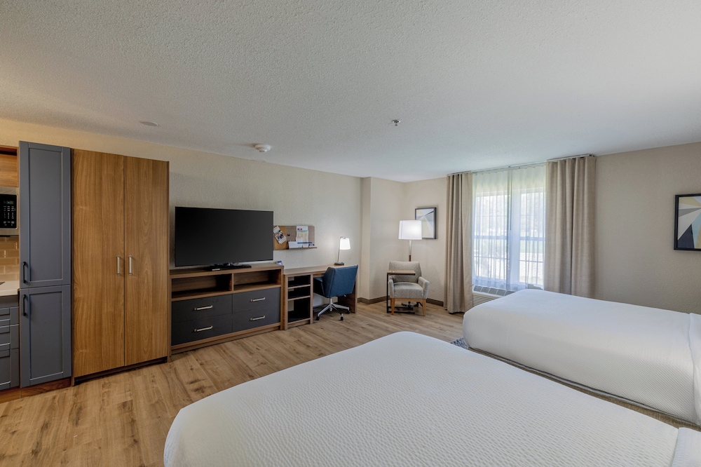 Candlewood Suites Wichita Northwest - photo 19