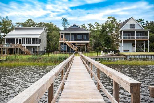 Waterway Haven by Oak Island Accommodations - photo 15