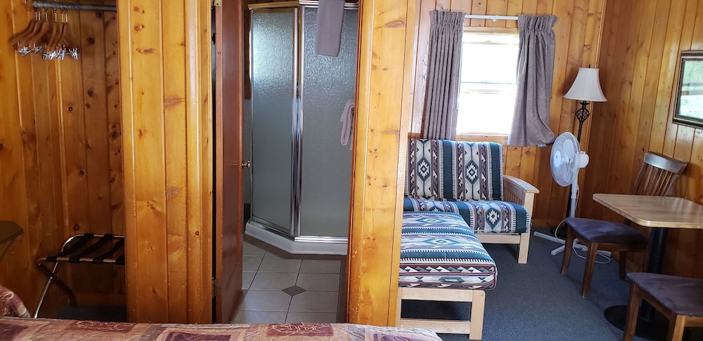 Canyon Motel - photo 12