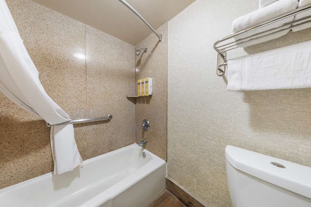 Best Western Plus Hill House - photo 39