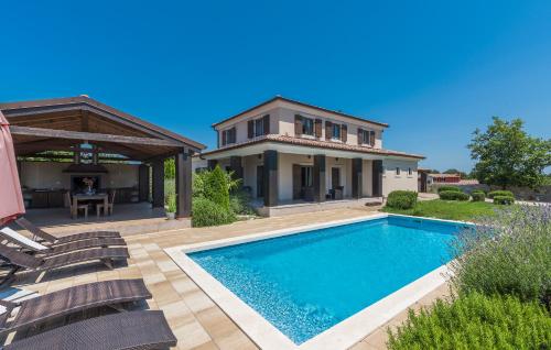 Leonardo in Svetvincenat, Croatia