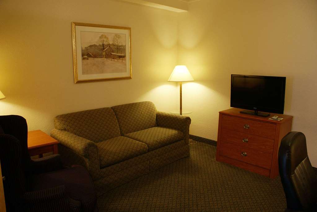 Country Inn & Suites by Radisson Lansing MI - photo 11