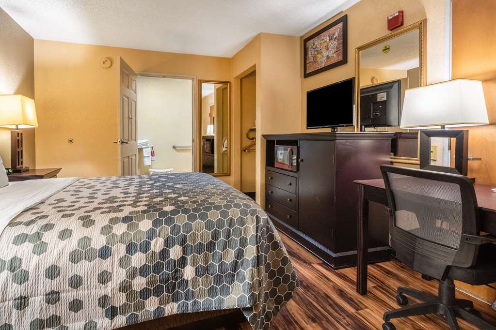 Econo Lodge Hillsboro I 35 - photo 8